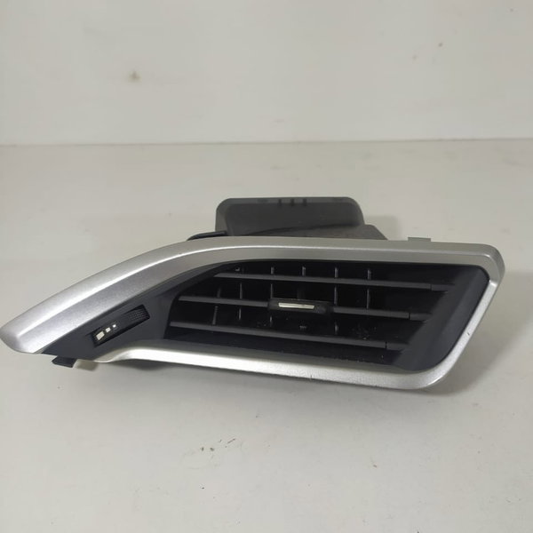 Difusor Ar Peugeot 2008 Direito 2017 A 2024 9673131677