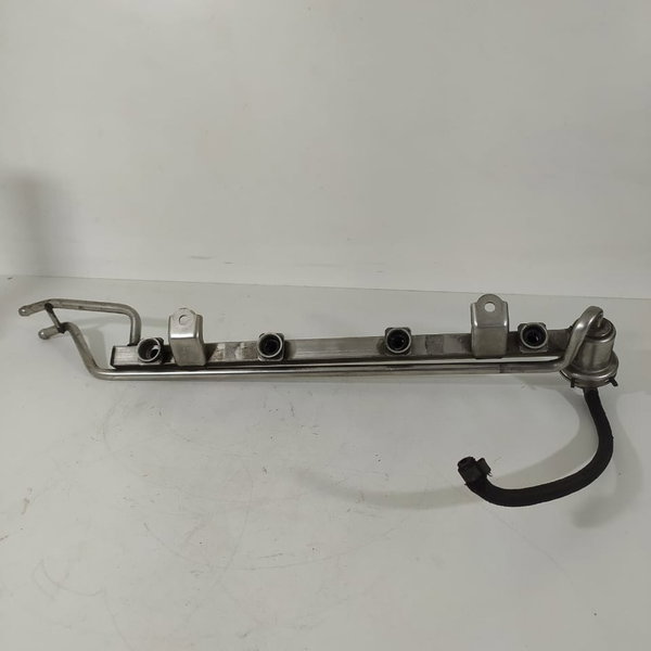 Flauta Pressao Injetor Audi Tt Golf Bora 1.8 1998 A 2006