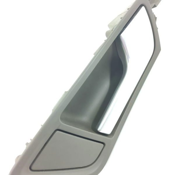 Macaneta Interna Audi Q5 Dianteira Direita 8r0837020 Preto Dianteira