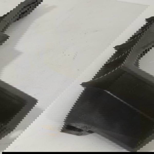 Guia Parachoque Audi Tt Traseir Esq 1998 1999/2006 8n0807453