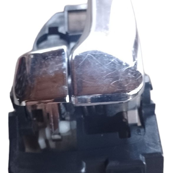 Maçaneta Interna Dianteira Esquerda Mitsubishi Airtrek 2007 Cromado Dianteira