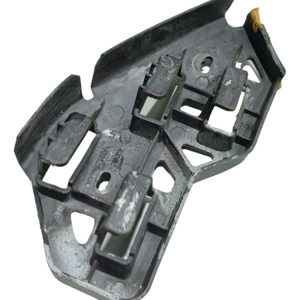 Guia Parachoque Dianteiro Direito Volkswagen Polo 2010