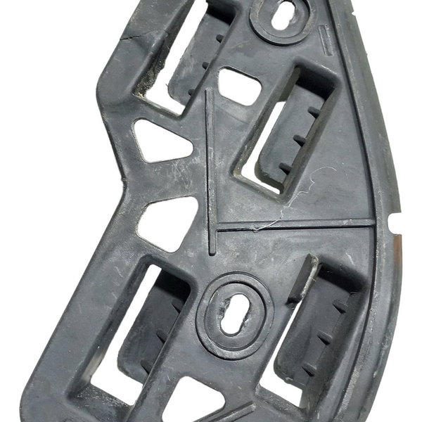 Guia Parachoque Dianteiro Direito Volkswagen Polo 2010