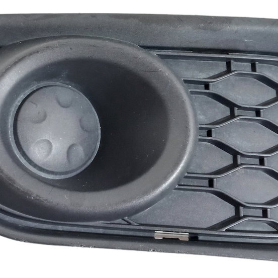 Grade Farol Milha Esquerdo Renault Sandero 2017 Esquerdo