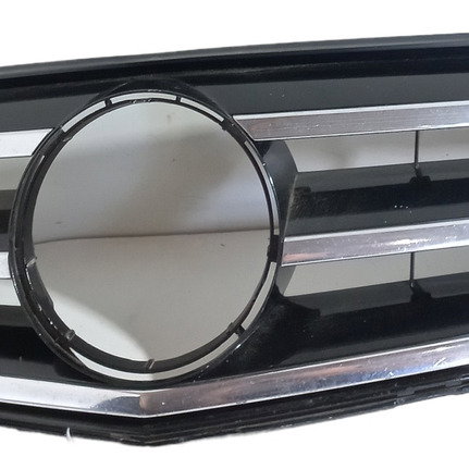 Grade Frontal Mercedes C180 2011 Detalhes