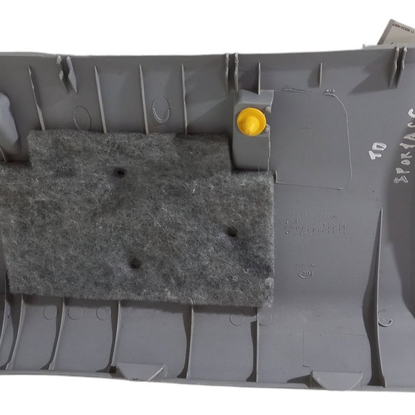 Acabamento Interno Lado Direito Kia Sportage 2010