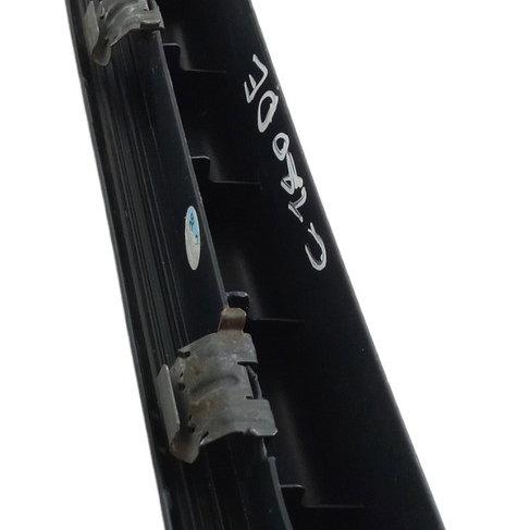 Acabamento Soleira Dianteira Esquerda Mercedes Benz C180  Preto