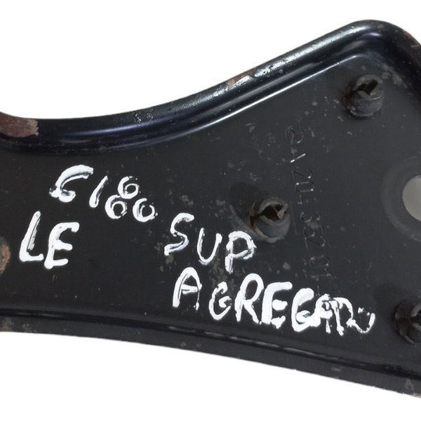 Suporte Braço Eixo Esquerdo Mercedes C180 2011