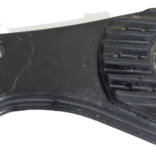 Suporte Braço Eixo Esquerdo Mercedes C180 2011