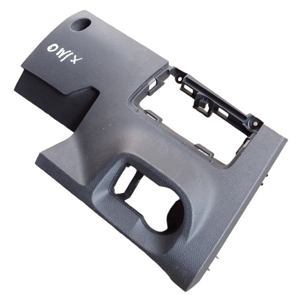 Moldura Botão Farol Caixa Fusível Chevrolet Onix 2019