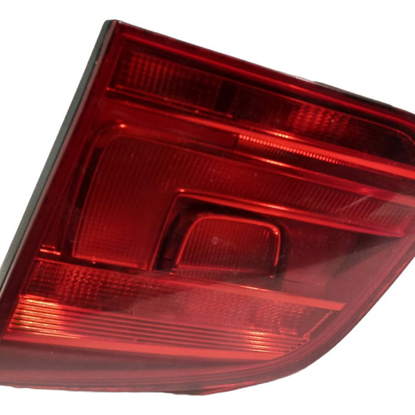 Lanterna Direita Tampa Traseira Volkswagen Spacefox 2015 Direito