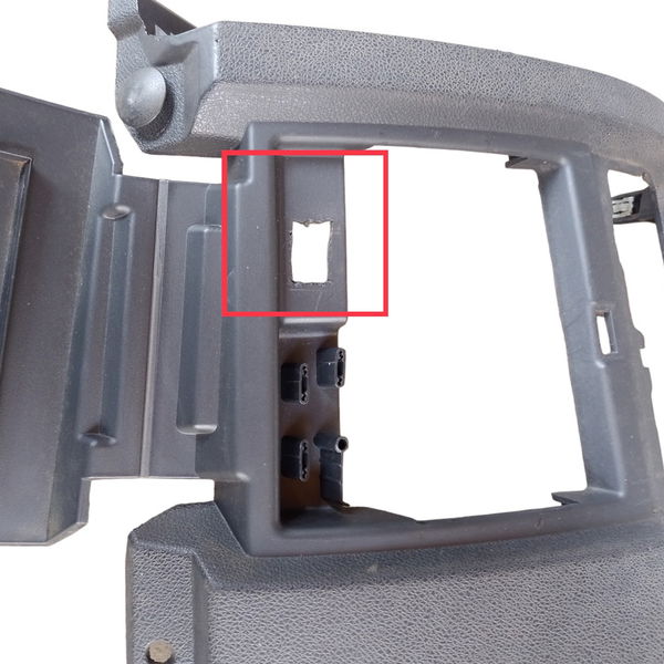 Moldura Inferior Painel Tampa Fusível Renault Fluence 2011