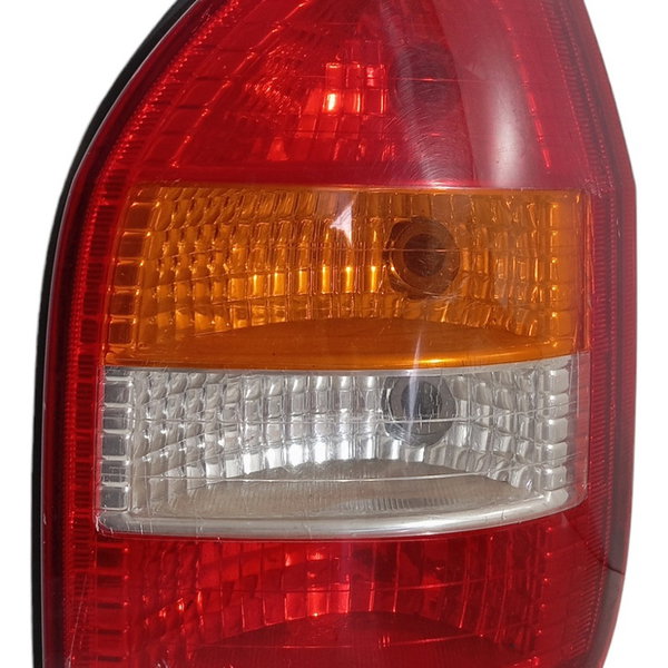 Lanterna Traseira Direita Chevrolet Zafira 2002 2003 Direito