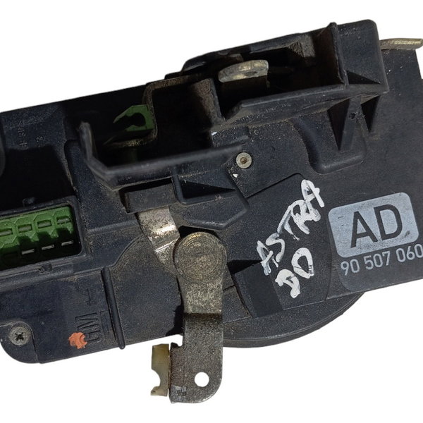 Fechadura Porta Dianteira Direita Chevrolet Astra 1998 99