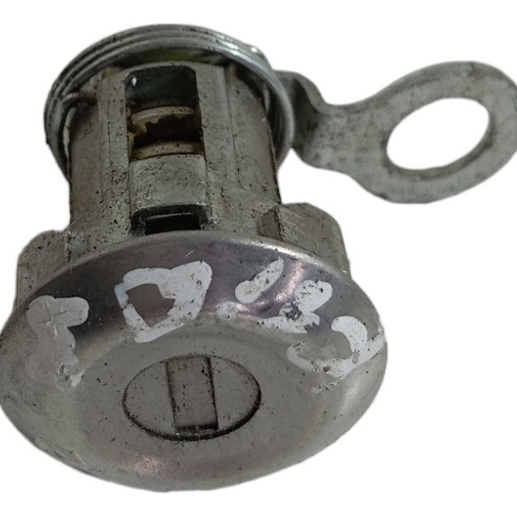 Cilindro Miolo Porta Dianteira Direita Toyota Etios 2015