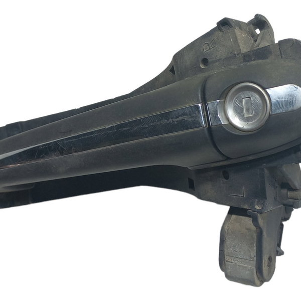 Maçaneta Externa Dianteira Esquerda Mercedes Benz Classe A Preto Com Detalhe Cromado Dianteira