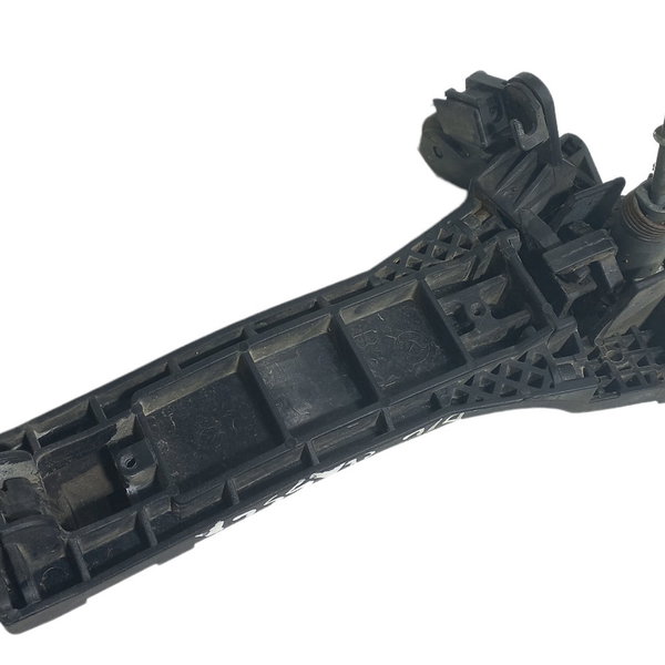 Maçaneta Externa Dianteira Esquerda Mercedes Benz Classe A Preto Com Detalhe Cromado Dianteira