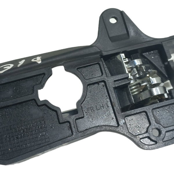 Maçaneta Interna Dianteira Esquerda Hyundai I30 2009 Cromado Dianteira