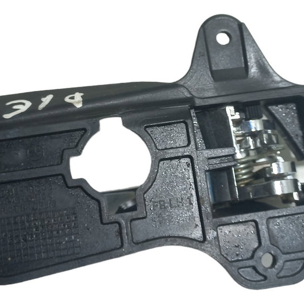 Maçaneta Interna Dianteira Esquerda Hyundai I30 2009 Cromado Dianteira