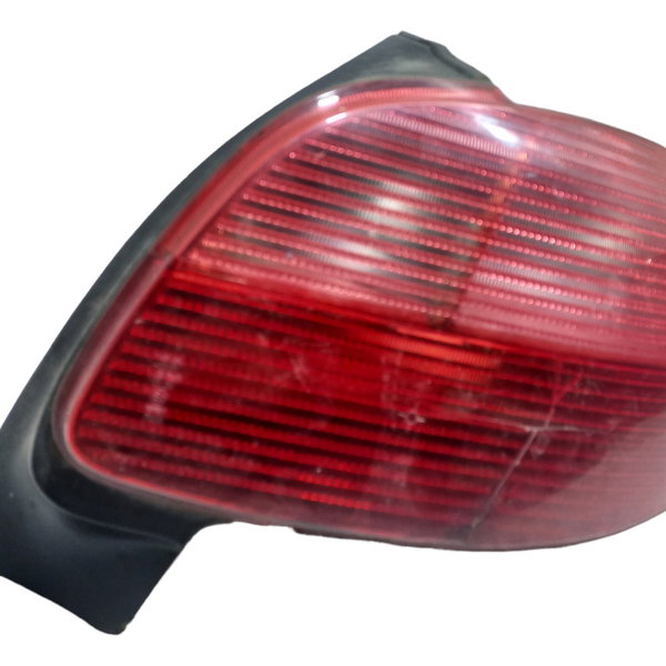 Lanterna Traseira Direita Peugeot 206 1999 Direito