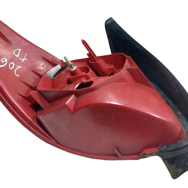 Lanterna Traseira Direita Peugeot 206 1999 Direito