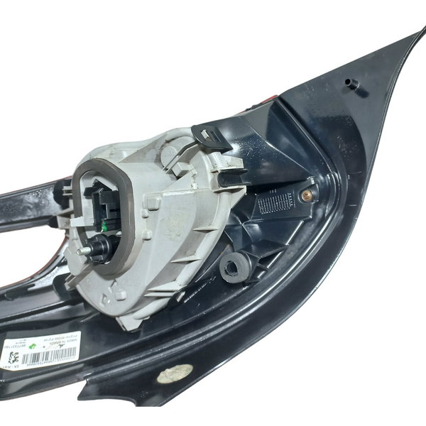 Lanterna Traseira Esquerda Peugeot 208 2014 Allure  Esquerdo X