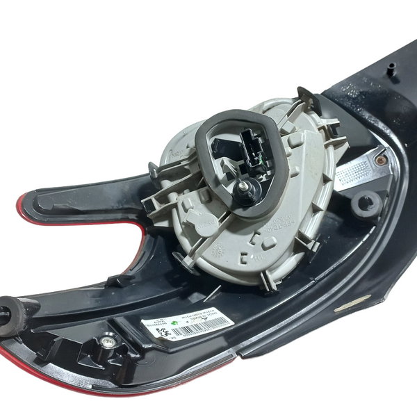 Lanterna Traseira Esquerda Peugeot 208 2014 Allure  Esquerdo X