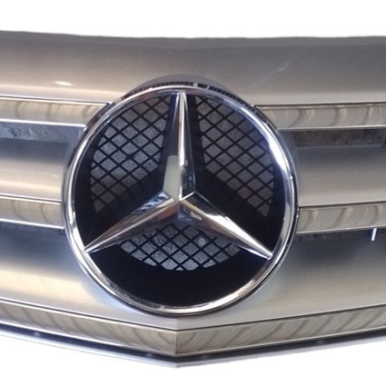 Grade Dianteira Emblema Mercedes Benz B200 B180 C180 C200   Prata 0172