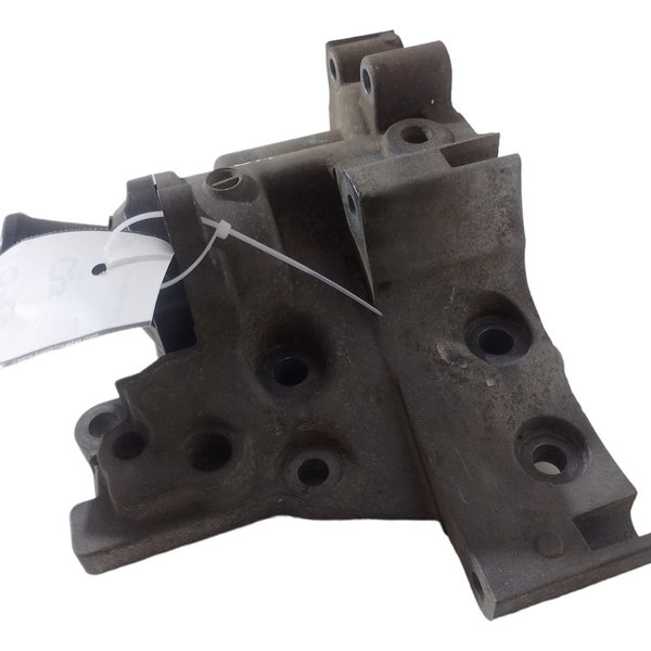 Suporte Bomba Água Nissan Tiida Livina 1.8 2011 2012 2013