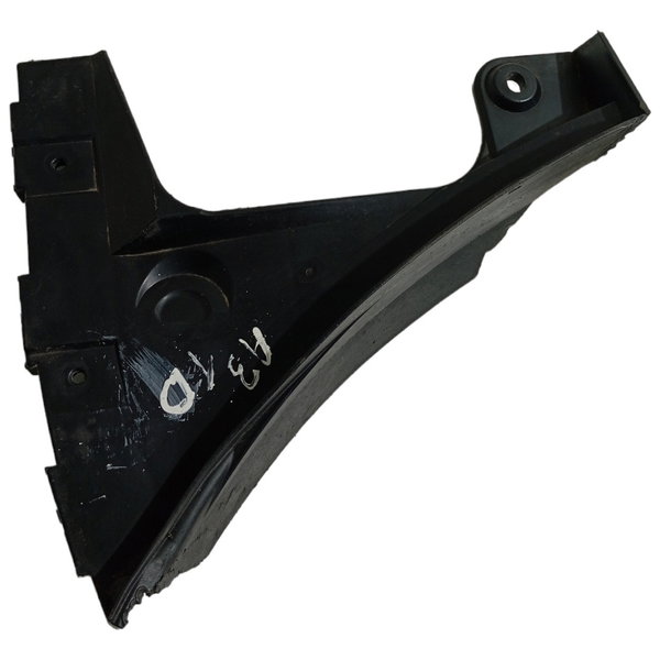 Guia Parachoque Traseiro Direito Audi A3 2002 03 04 05 06 07