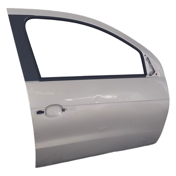 Porta Dianteira Direita Volkswagen Gol G7 2018 2019 Detalhe Dianteira Direto Prata