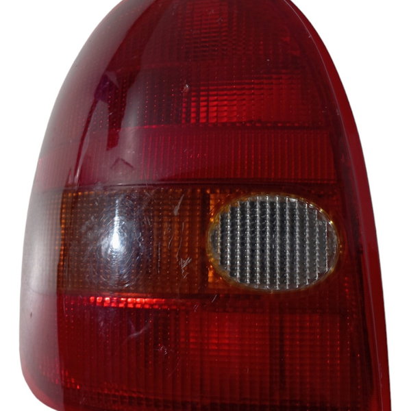 Lanterna Traseira Esquerda Chevrolet Corsa Wind 1999 2000  Esquerdo Vermelho