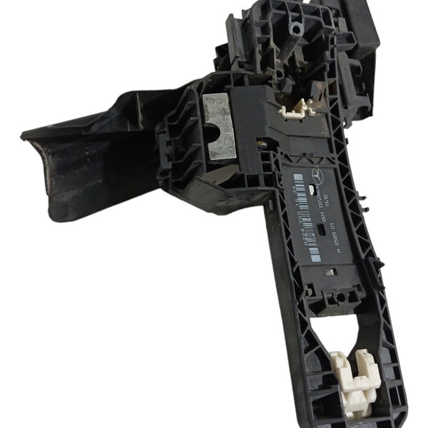 Suporte Maçaneta Externa Traseira Dir Mercedes-benz C180 Preto Traseira