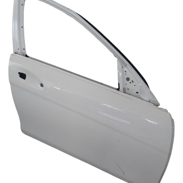 Porta Dianteira Direita Mercedes Benz C180 Detalhes  Dianteira Direito Branco