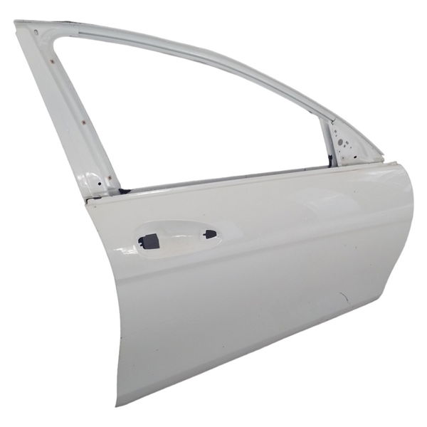 Porta Dianteira Direita Mercedes Benz C180 Detalhes  Dianteira Direito Branco