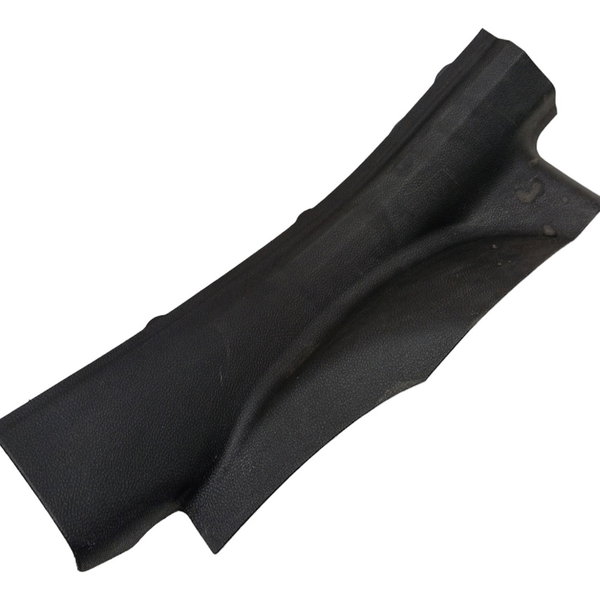 Soleira Porta Traseira Esquerda Chevrolet Prisma 2014 2015  Preto