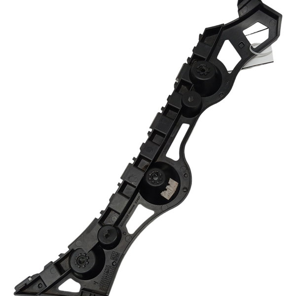 Guia Parachoque Traseiro Direito Renault Logan 2014 2015 16