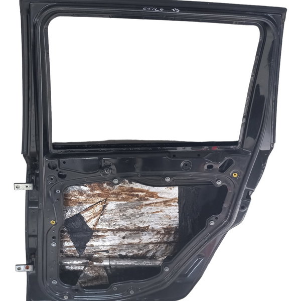 Porta Traseira Direita Fiat Stilo Detalhes