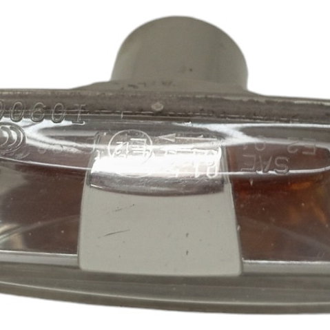 Pisca Paralama Chevrolet Spin Cobalt 2012 2013 2014 2015  Direito 00