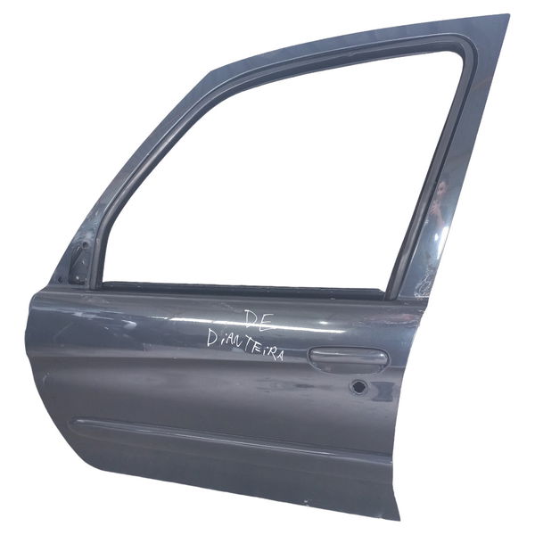 Porta Dianteira Esquerda Citroen Xsara Picasso 2005
