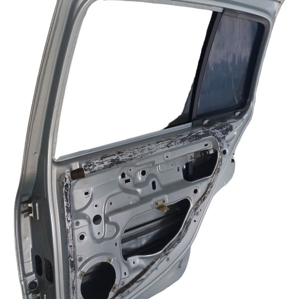Porta Traseira Direita Renault Clio Detalhe