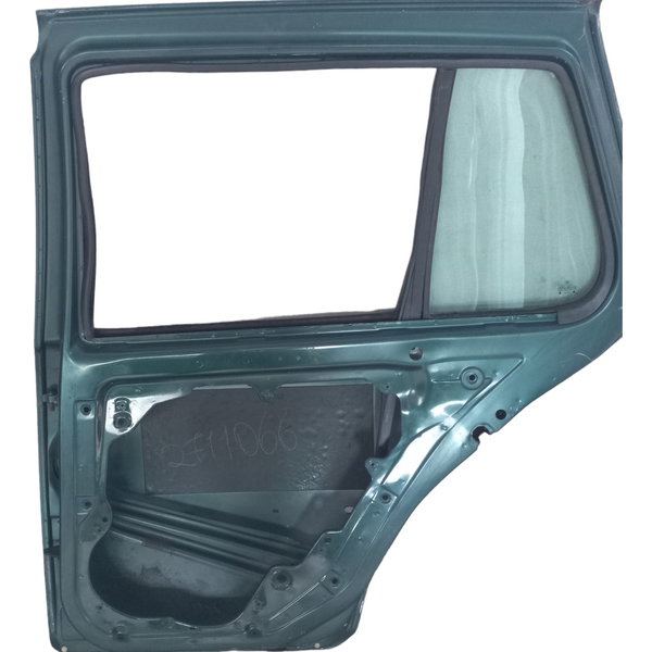 Porta Traseira Direita Volkswagen Golf 2000 Detalhes