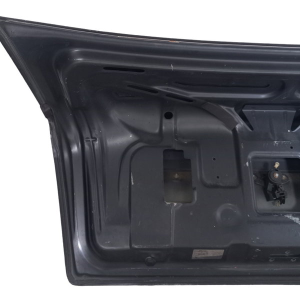 Tampa Traseira Chevrolet Astra Sedan  2001 Preto