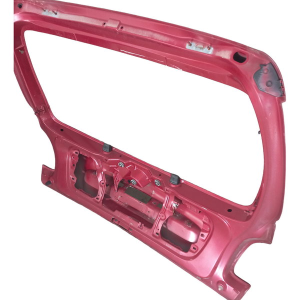 Tampa Traseira Peugeot 206 Detalhes