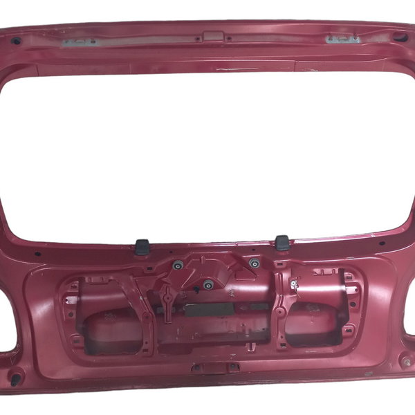 Tampa Traseira Peugeot 206 Detalhes