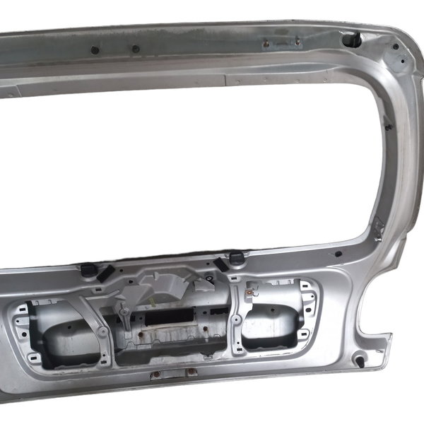 Tampa Traseira Porta Malas Peugeot 206 Detalhes