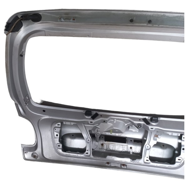 Tampa Traseira Porta Malas Peugeot 206 Detalhes