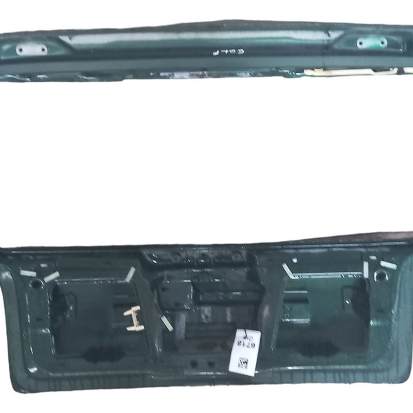 Tampa Traseira Volkswagen Golf Sapão 2000 Detalhes