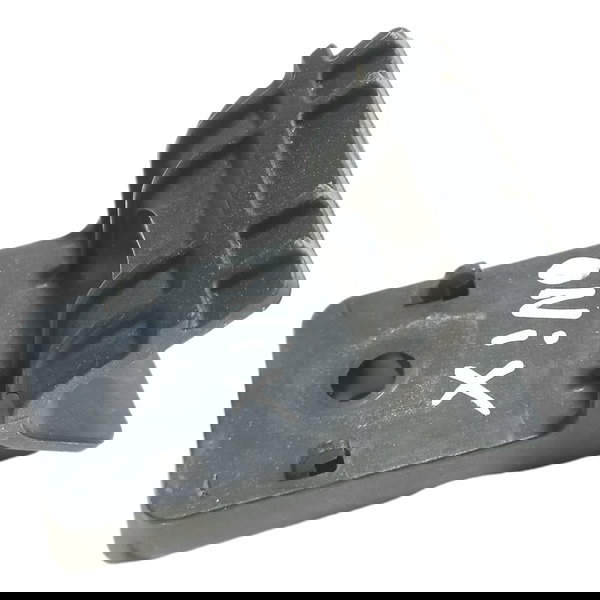 Suporte Superior Radiador Chevrolet Onix 2018