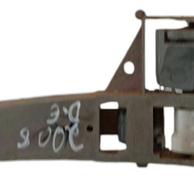 Suporte Maçaneta Ext Dianteira Esquerda Peugeot 2008 2016 17 Preto Dianteira